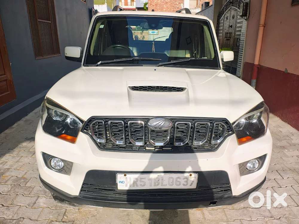 Mahindra Scorpio S10 Amt
