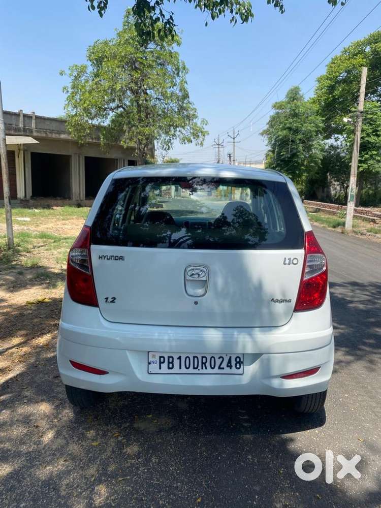 Hyundai I10 2012 Petrol 70000 Km Driven