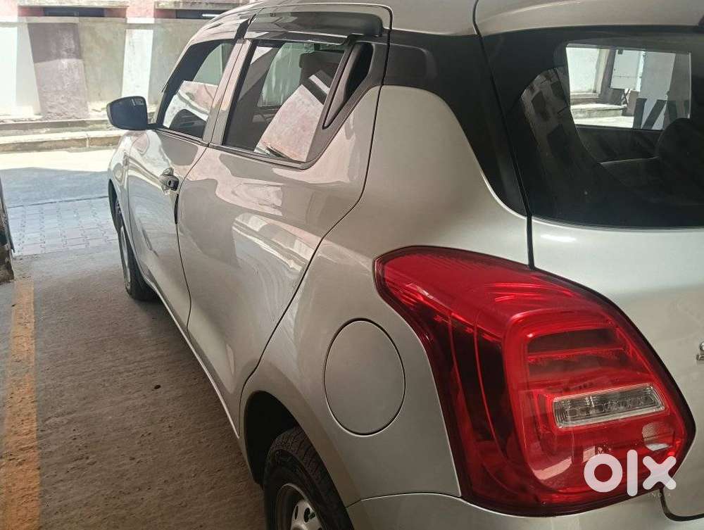 Maruti Suzuki Swift 1.2 Lxi (o), 2021, Petrol