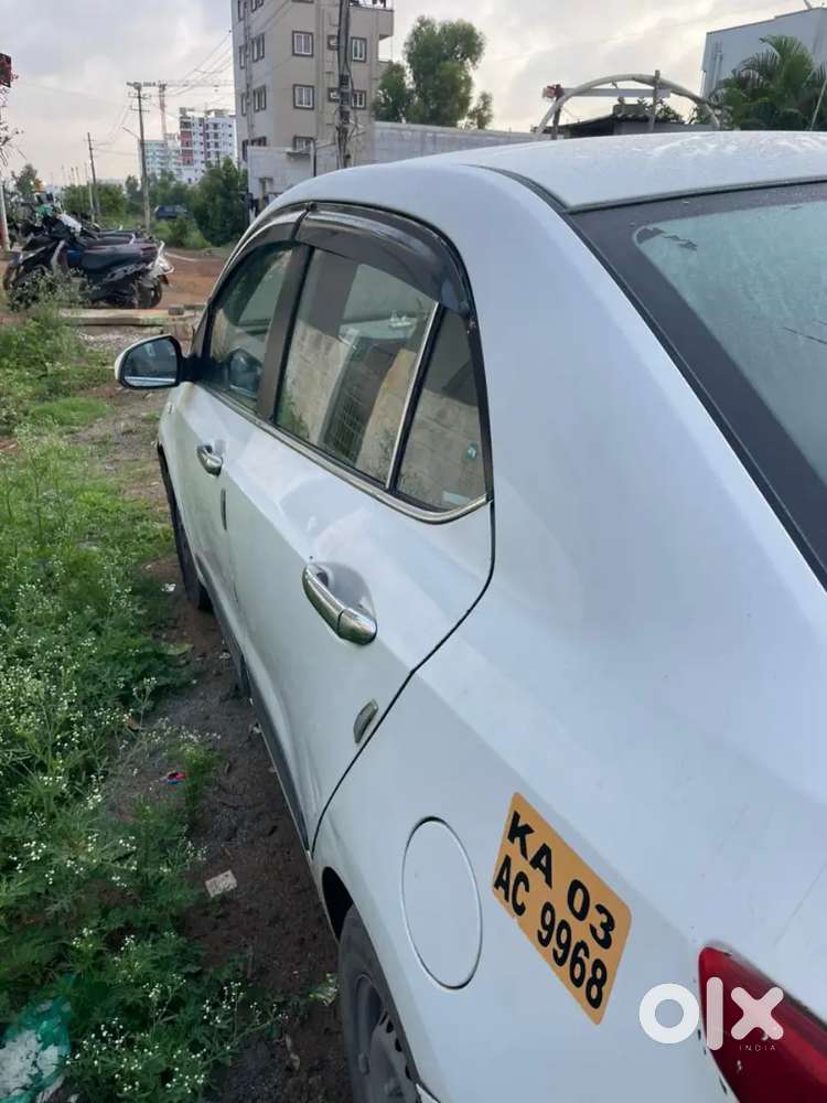 Hyundai Xcent 2016