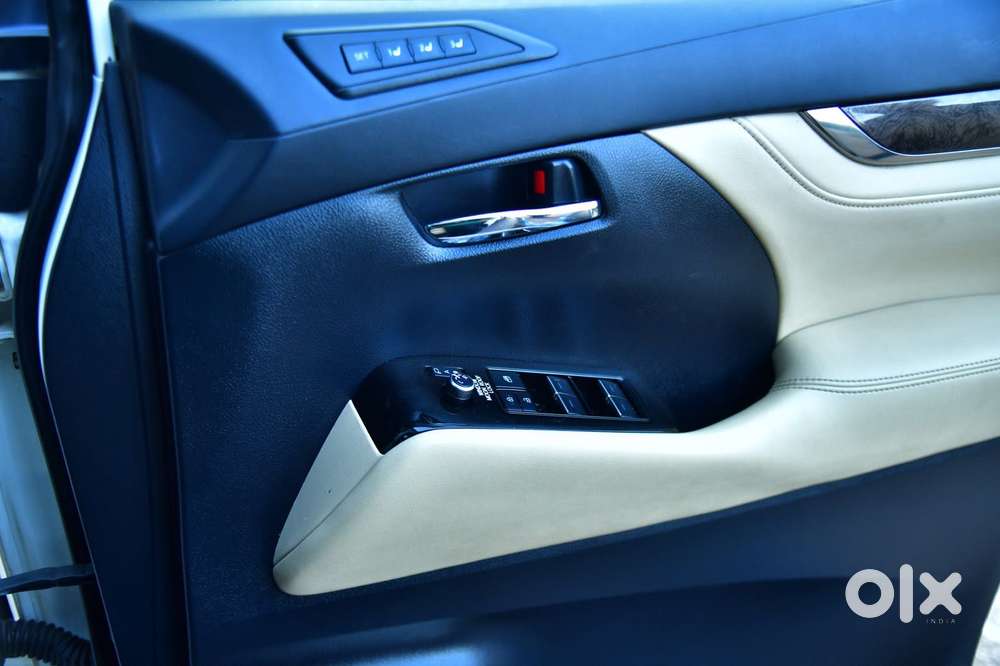 Toyota Vellfire Vip – Executive Lounge, 2022, Petrol
