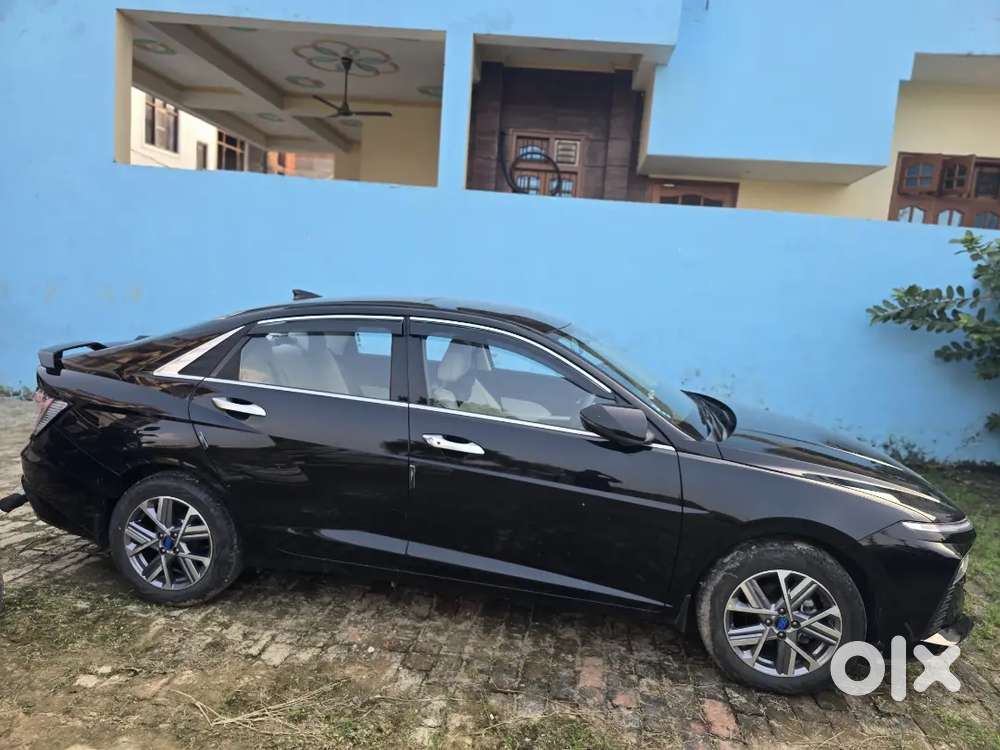 Hyundai Verna Sx 2025