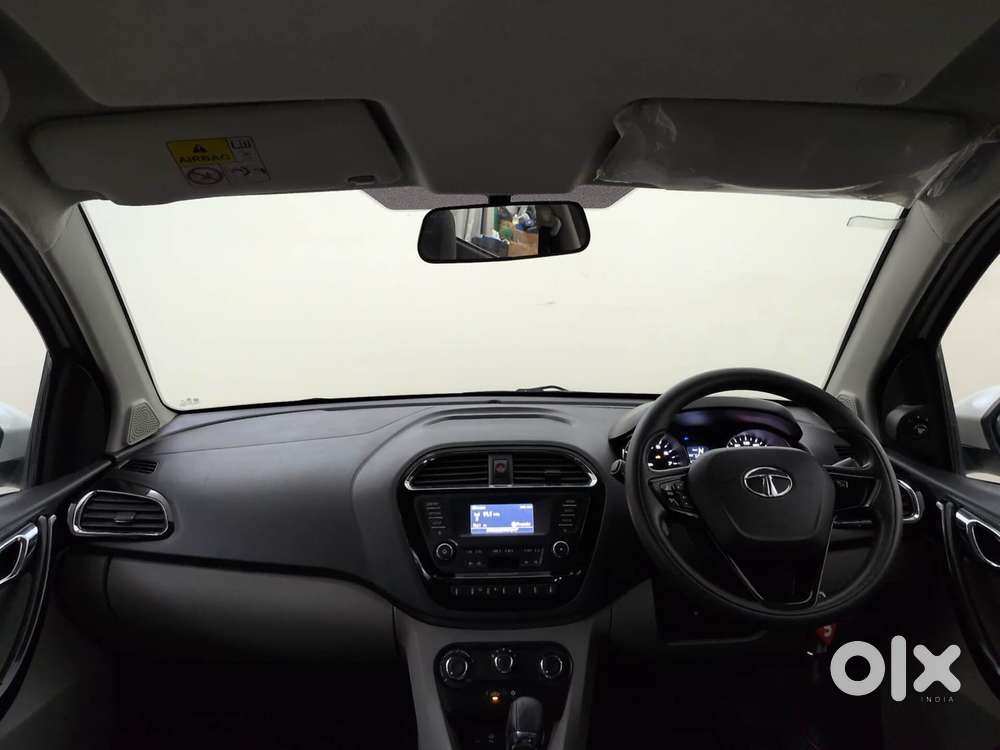 Tata Tiago Xza, 2018, Petrol