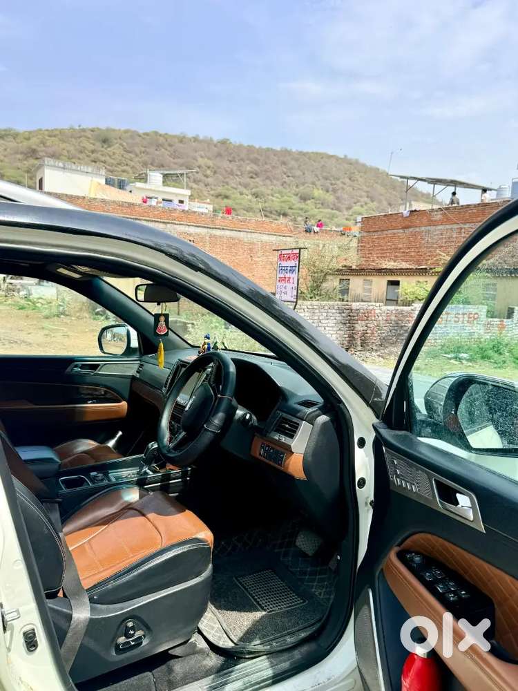 Mahindra Alturas G4 2.2 Diesel 2020
