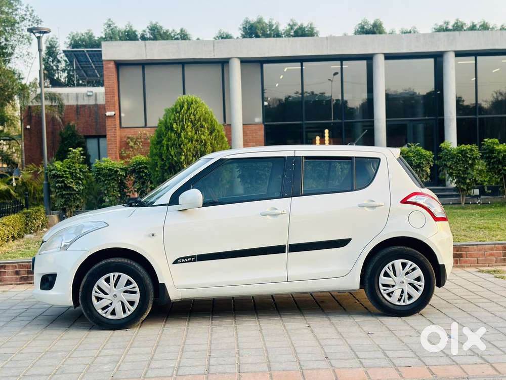 Maruti Suzuki Swift Lxi Option, 2014, Petrol