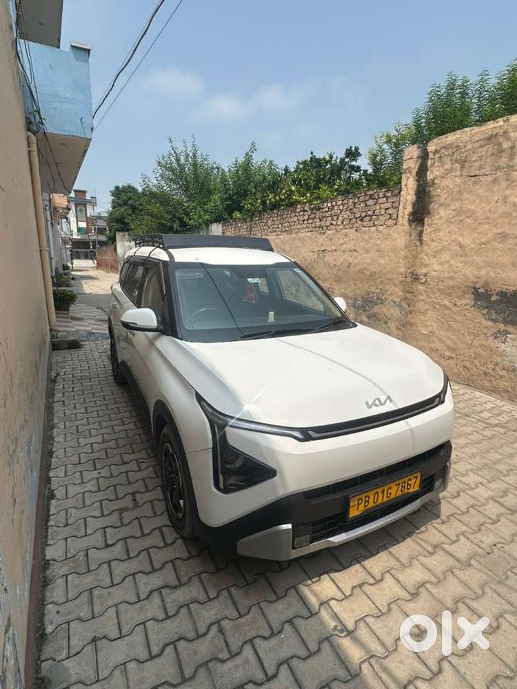 Kia Carens Clavis 2025 Diesel 18000 Km Driven