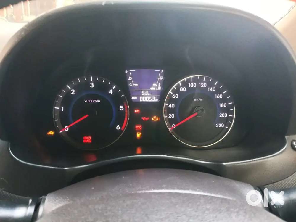 Hyundai Verna 2015 Diesel,only 5days Old All Tyres.well Maintained