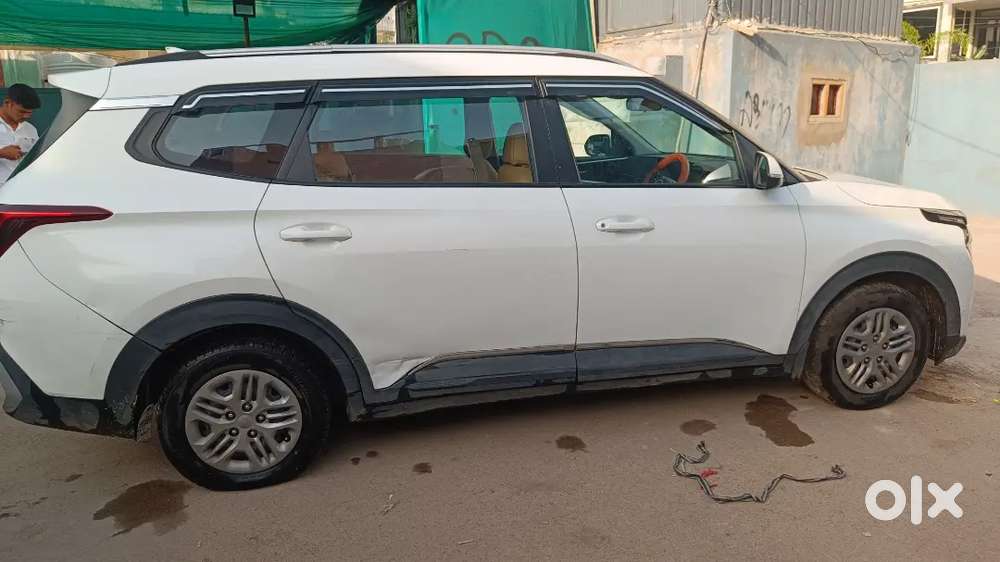 Kia Carens 2022 Petrol Good Condition