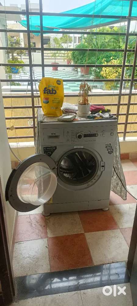Ifb farnt load Fully automatic washing machine