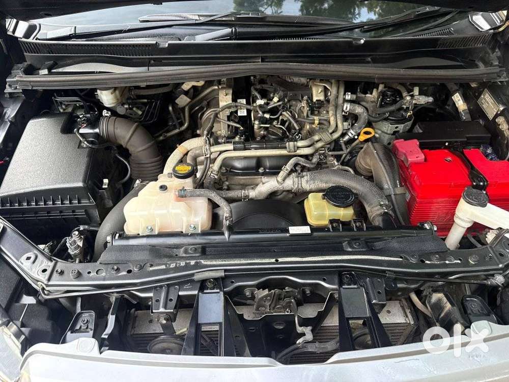 Toyota Innova Crysta 2.4 V 8 Str, 2017, Diesel