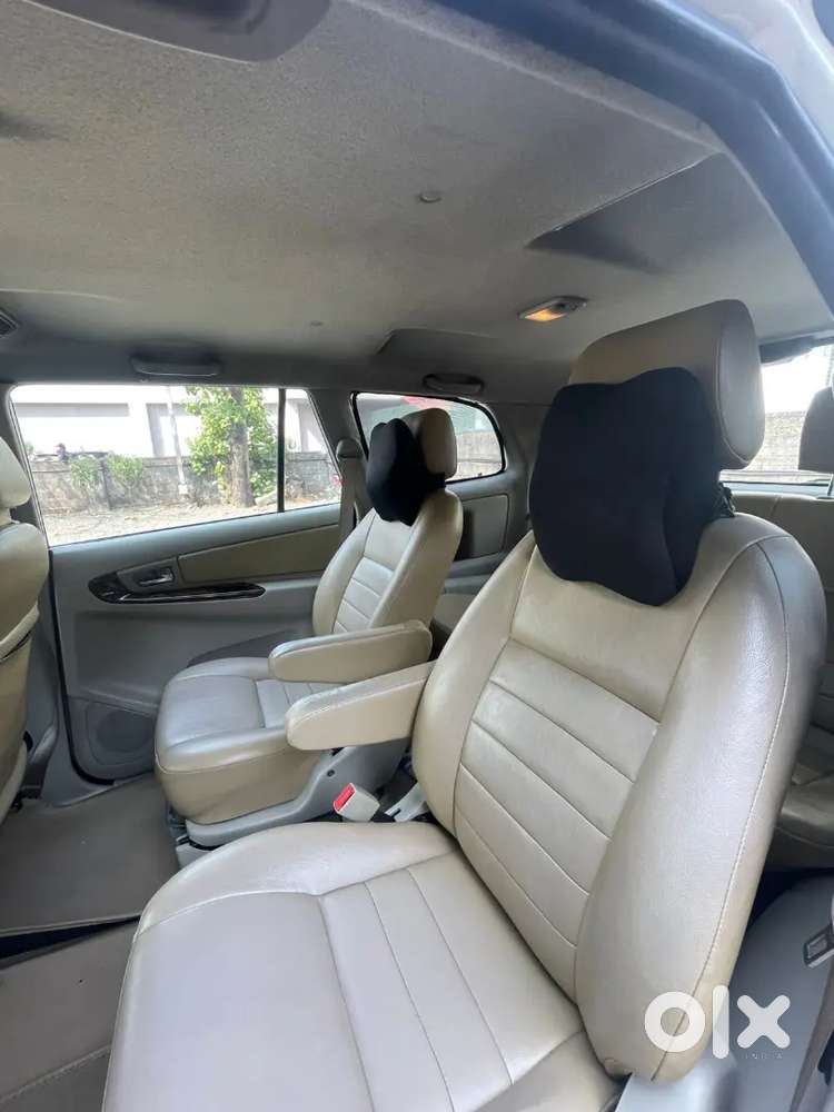 Toyota Innova V Diesel 2014 Second Owner
