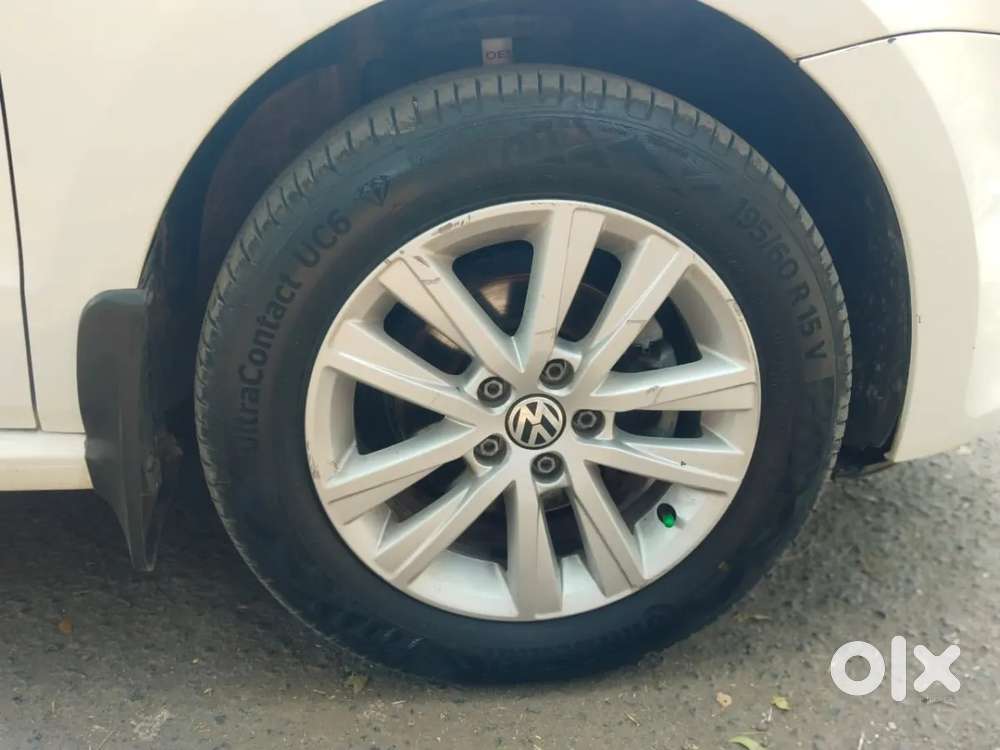 Volkswagen Polo Petrol Highline 1.2l, 2013, Petrol
