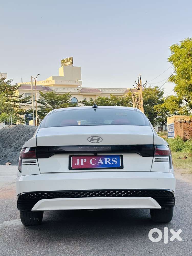 Hyundai New Verna Sx O 1.5 Turbo Gdi Mt, 2023, Petrol