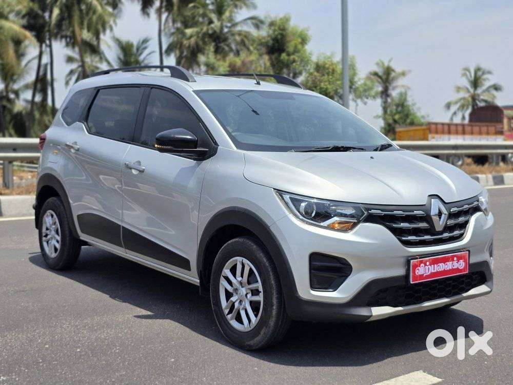 Renault Triber Rxt, 2023, Petrol