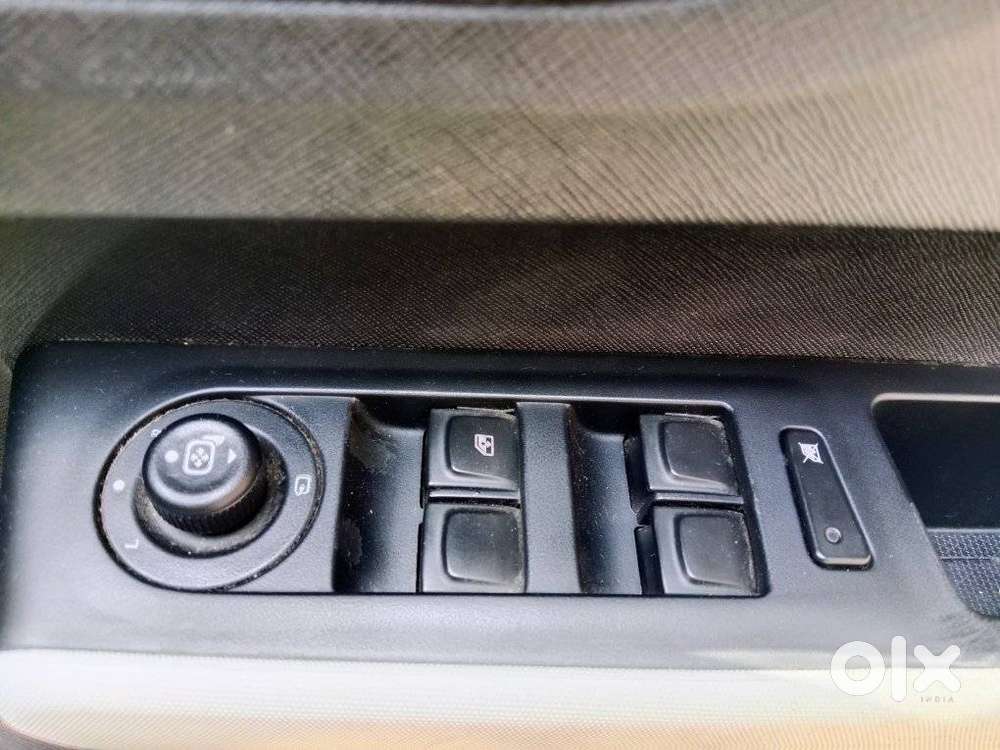 Tata Punch 1.2 Revotron Creative Amt Dual Tone, 2022, Petrol