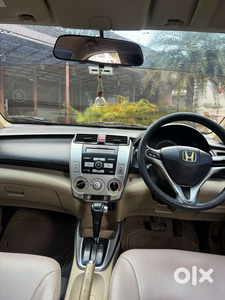 Honda City 1.5 V At, 2011, Petrol