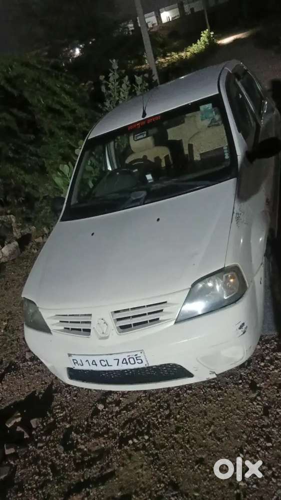 Mahindra Renault Logan 2009