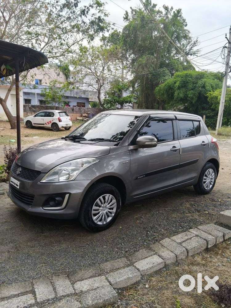 Maruti Suzuki Swift Vxi Abs Bsiv, 2016, Petrol