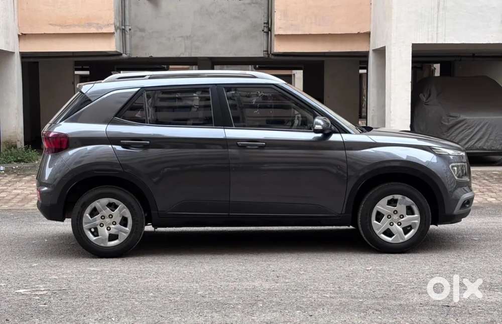 Hyundai Venue 1.2 S Plus, 2021, Petrol