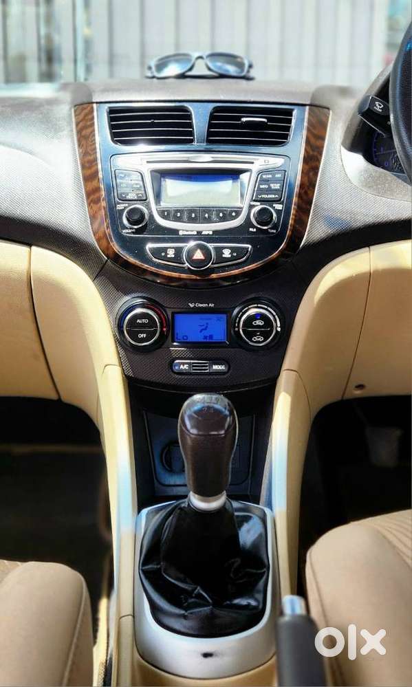 Hyundai Verna Fluidic 1.6 Vtvt Sx, 2012, Petrol