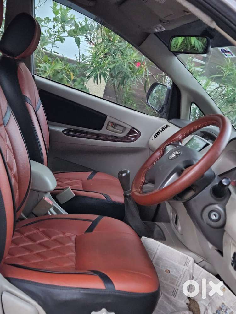 Toyota Innova [2013-2016] 2.5 G4 7 Str, 2015, Diesel