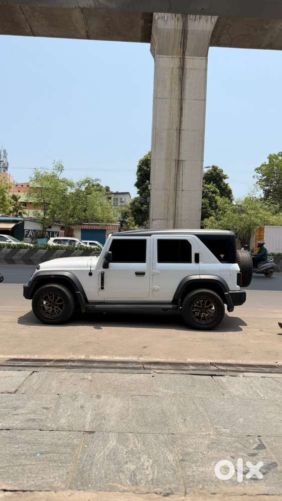 Mahindra Thar Roxx 2025