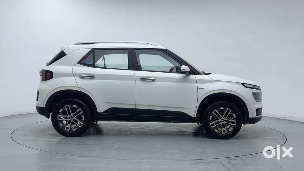 Hyundai Venue 1.0 Sx (o) Turbo Dct, 2023, Petrol