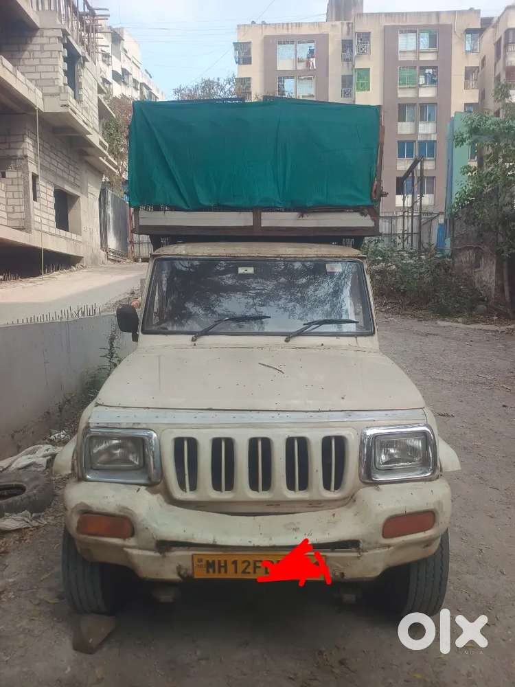 Mahindra Bolero Pik-up With Poutry Pinjara 2010