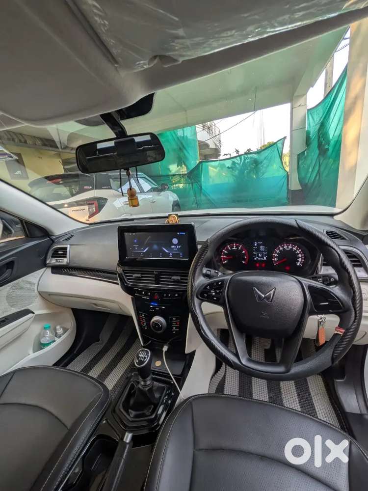 Mahindra Xuv 3xo Revx M 2026