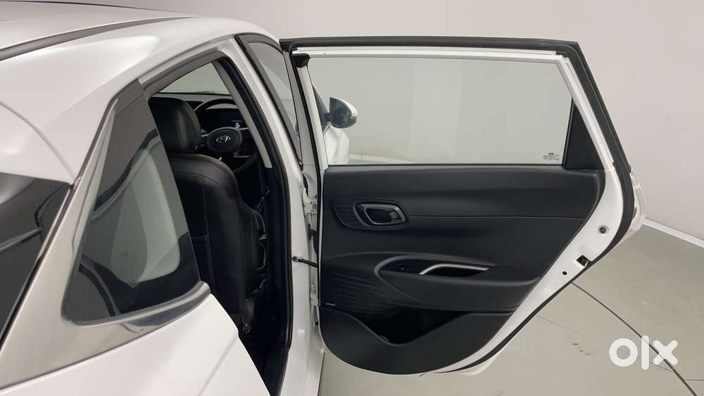 Hyundai New I20 1.2 Asta (o) Mt, 2023, Petrol