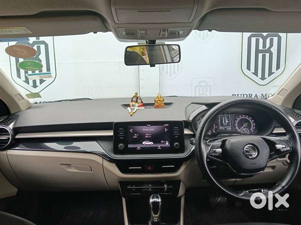 Skoda Slavia 1.0 Ambition Tsi, 2023, Petrol