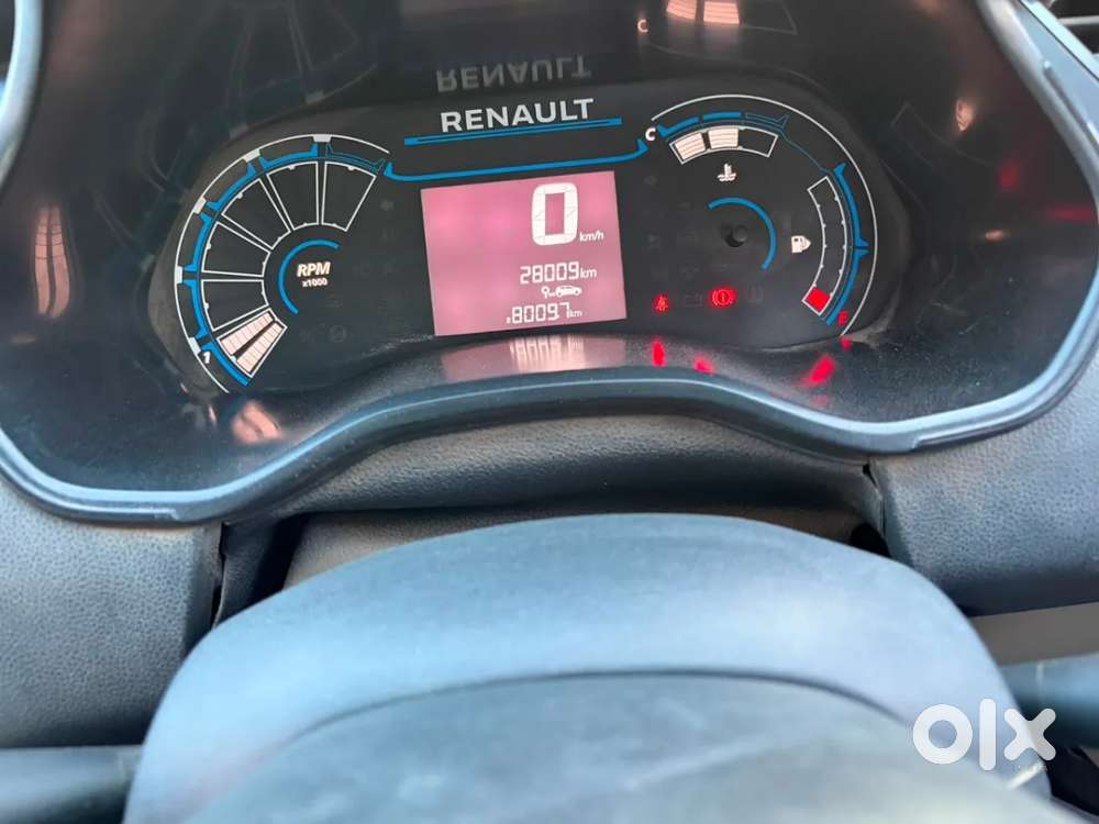 Renault Triber Rxl, 2022, Petrol