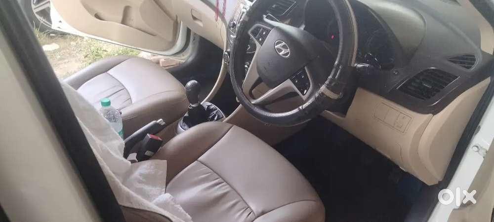 Nice Car Good Performance In Long Drive Good Malige 22 To 24