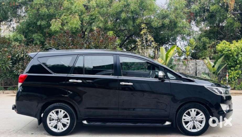 Toyota Innova Crysta 2.8z Automatic, 2019, Diesel