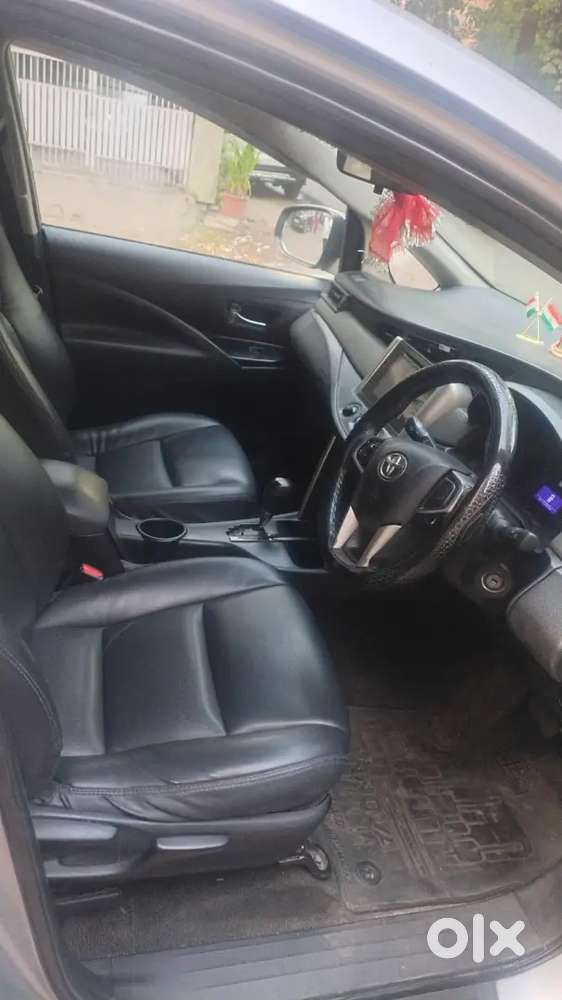 Toyota Innova Crysta Petrol  Well Maintained  7 Seater  1st Owner