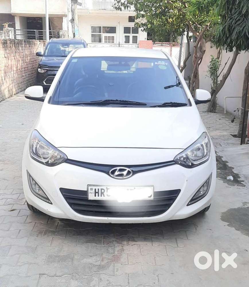 Hyundai I20 Sportz Plus, 2014, Petrol
