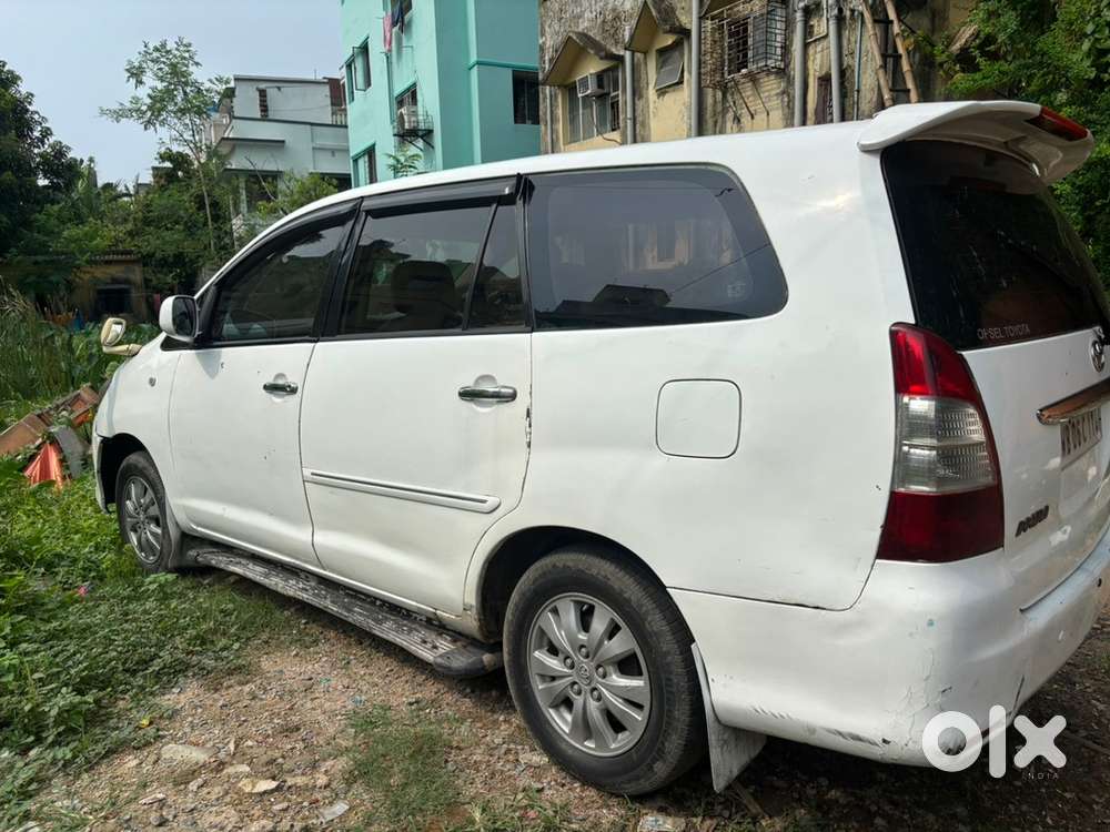 Toyota Innova Diesel 2012