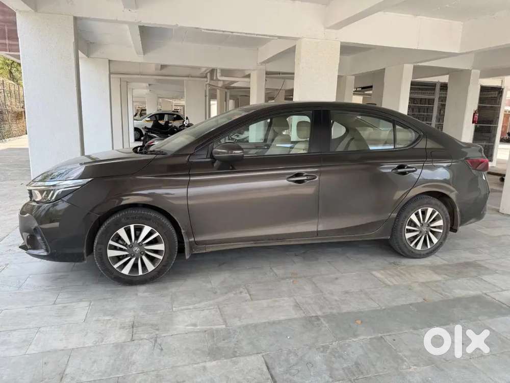 Honda City 2023 Brown Cvt Automatic Petrol New Tyres