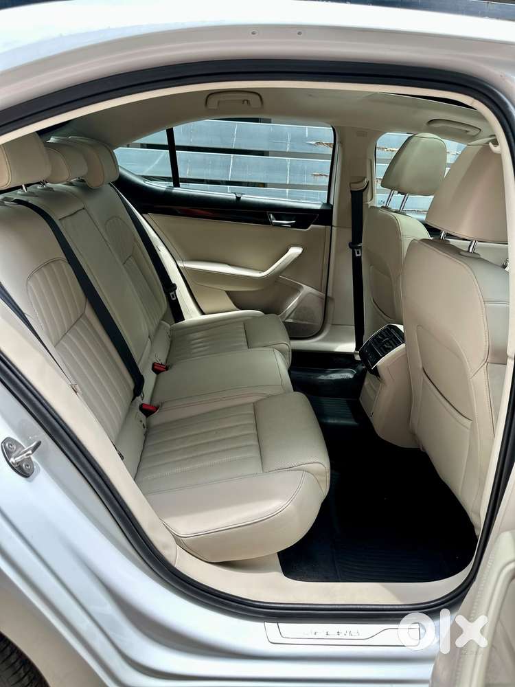 Skoda Superb 2.0 L&k Tsi At, 2021, Petrol