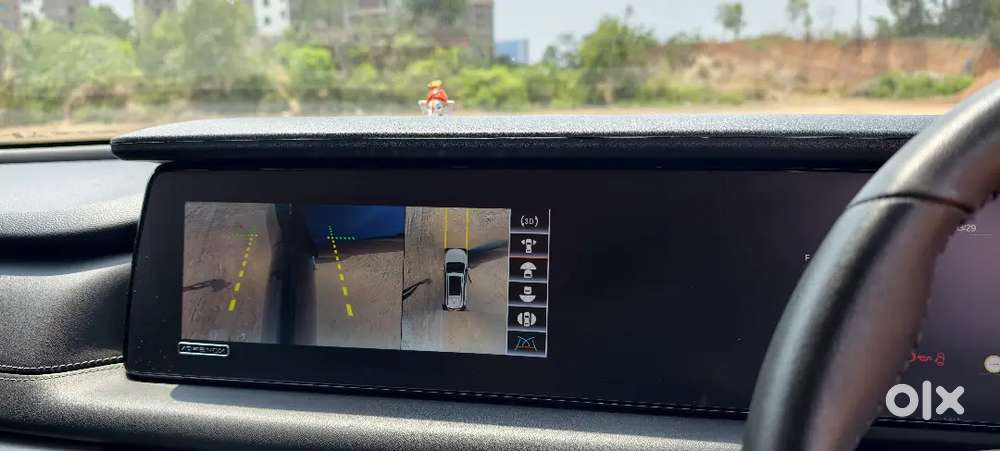 Mahindra Xuv700 Ax7 2025 Diesel Automatic 10000 Km Driven