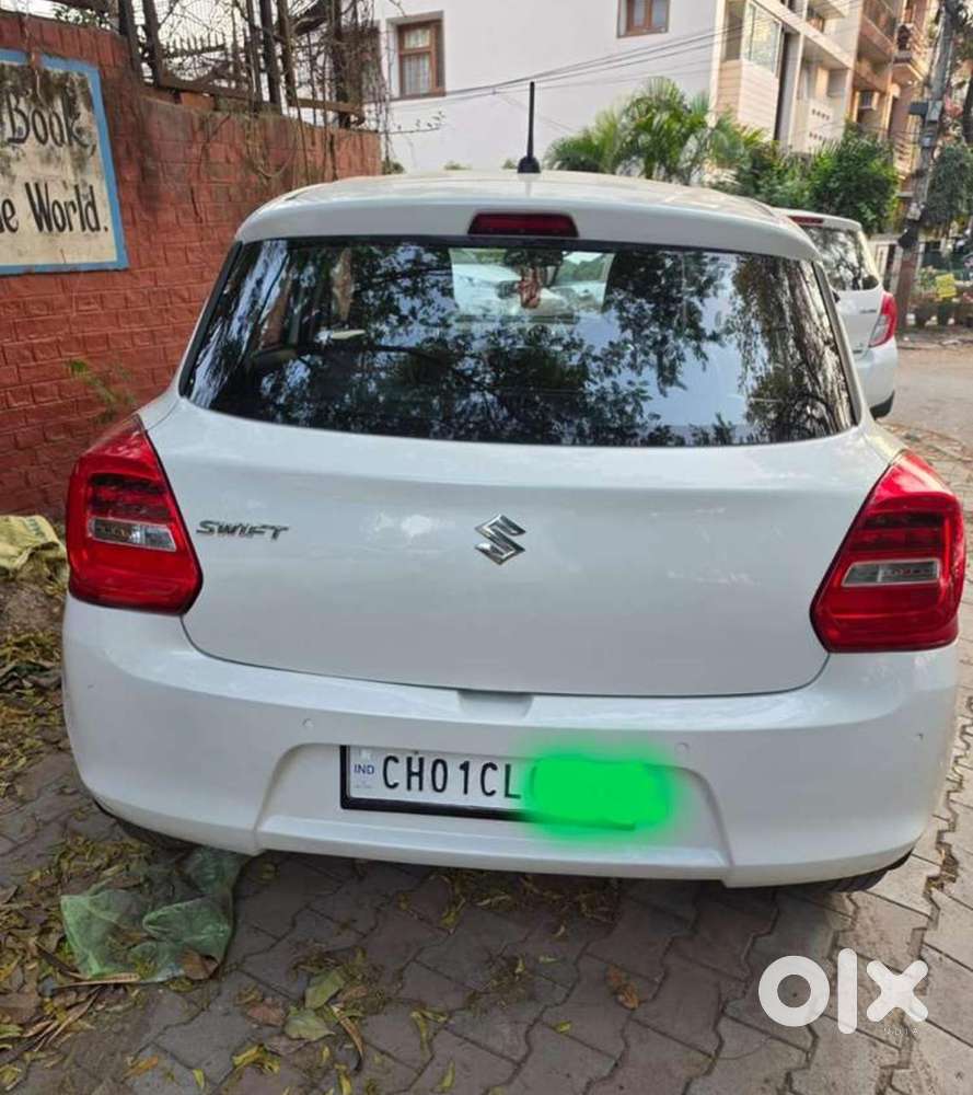 Maruti Suzuki Swift Vxi Optional, 2022, Petrol