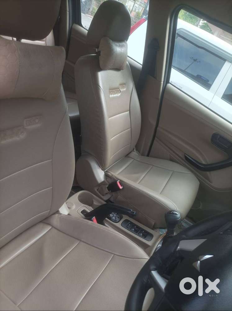 Mahindra Bolero Neo N8 2022  Single Owner  Excellent Condition