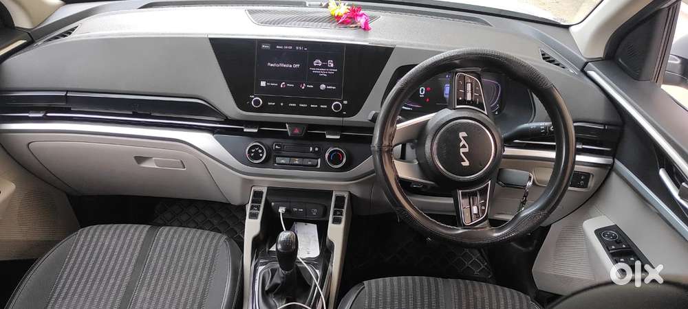 Kia Carens 1.5 Prestige 7 Str, 2024, Petrol