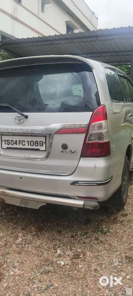 Toyota Innova 2013