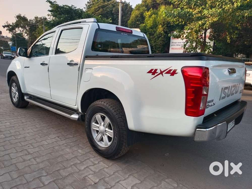 Isuzu D-max V-cross 2018