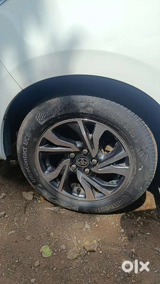 Toyota Innova Crysta 2021 Diesel 87000 Km Driven