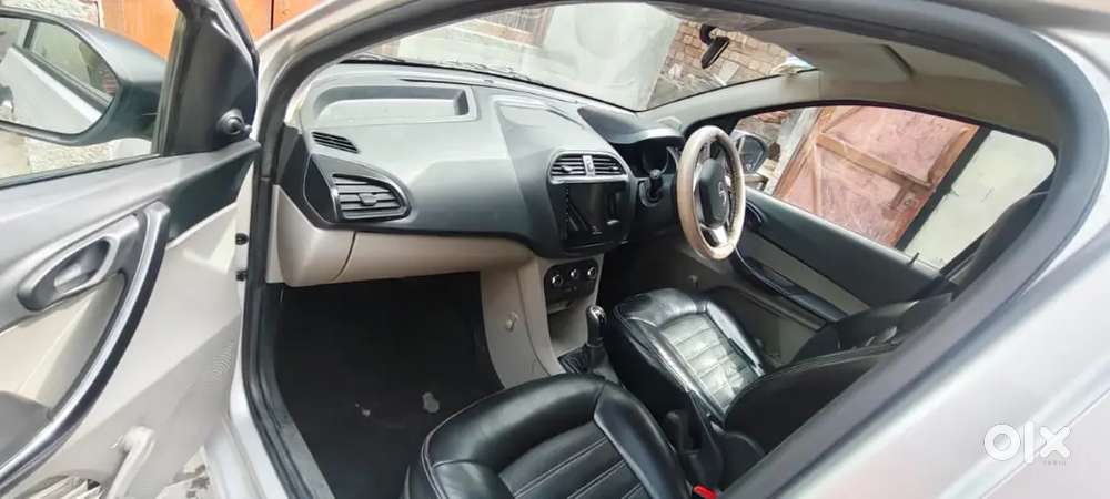 Tata Ki Bahut Hi Achi Advocate Ki Use Ki Hue Hai