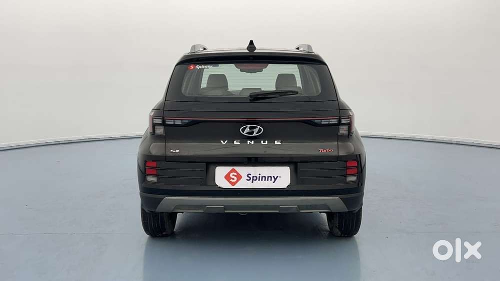 Hyundai Venue 1.0 Sx (o) Turbo Dct, 2023, Petrol
