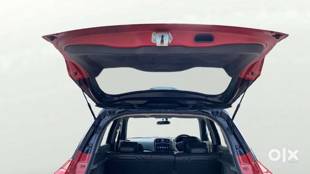 Maruti Suzuki Vitara Brezza Zdi Plus Dual Tone, 2017, Diesel