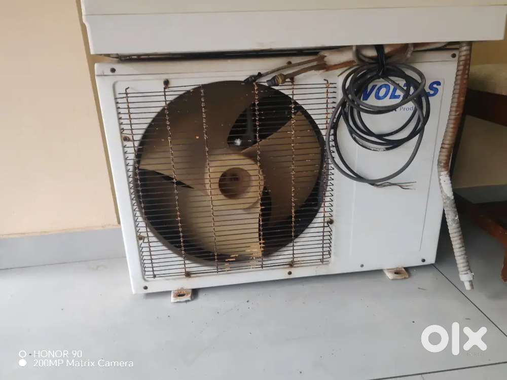 Voltas ac 1toun